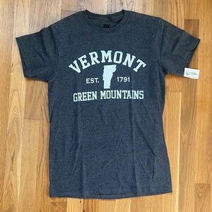MV Sport Vermont VT Green Mountains Grey Short Sleeve T-Shirt